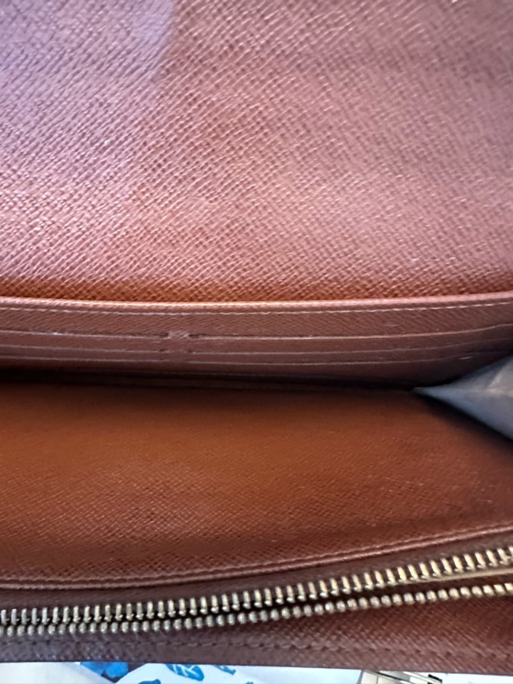 Louis Vuitton Monogram Sarah Wallet - Picture 5 of 7